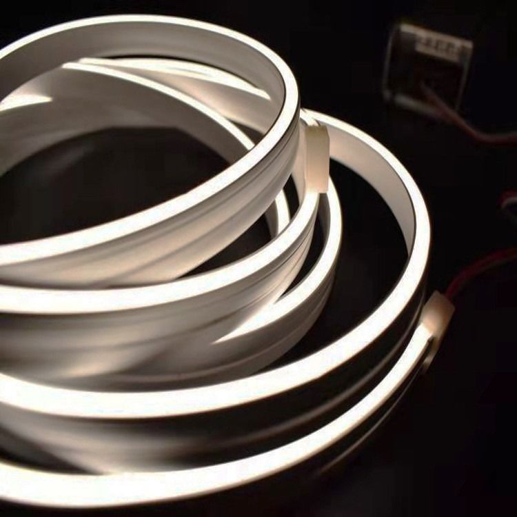 ঘর সাজানোর জন্য 6x12mm বেন্ডেবল LED নিয়ন স্ট্রিপ লাইট 6000k 50mm কাট সাইজ
