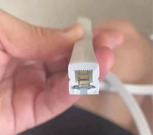 24V Led নিয়ন লাইট RGBW ফ্লেক্স স্ট্রিপ 10W 14.4W সিলিকন হোয়াইট স্লিভ ইনডোর আউটডোর ডেকোর