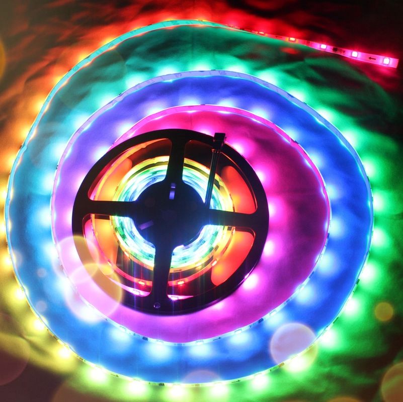 WS2812B নমনীয় LED স্ট্রিপ লাইট RGB 5050SMD স্বতন্ত্র ঠিকানাযোগ্য 16.4FT 60Pixels/M 300Pixels কালো PCB সম্পূর্ণ রঙ